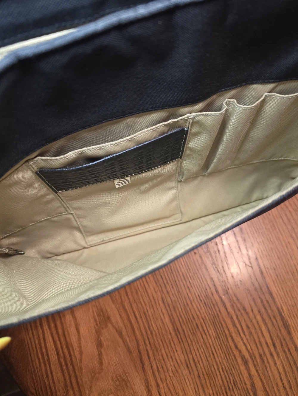 Boconi Tyler Tumbled Slim Black Mail Messenger Bag Leather
